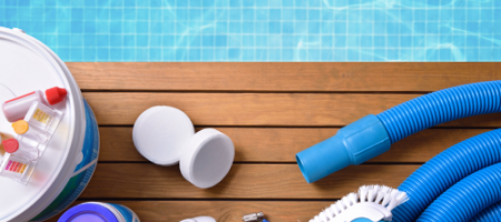 Jak dbać o wodę w basenie i wybrać najlepszą chemię basenową?